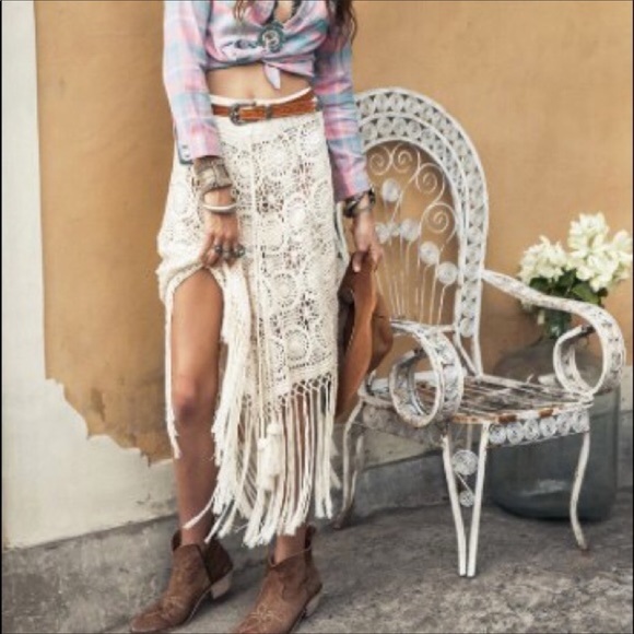 ISO Spell Margarita skirt size small - Picture 2 of 3